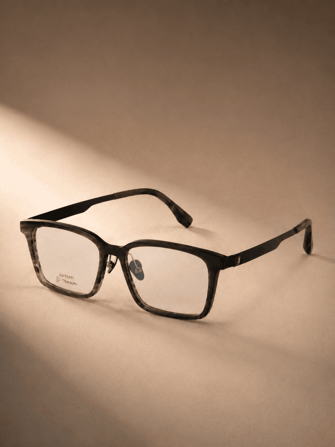 Complete Strata buffalo horn and beta titanium frame